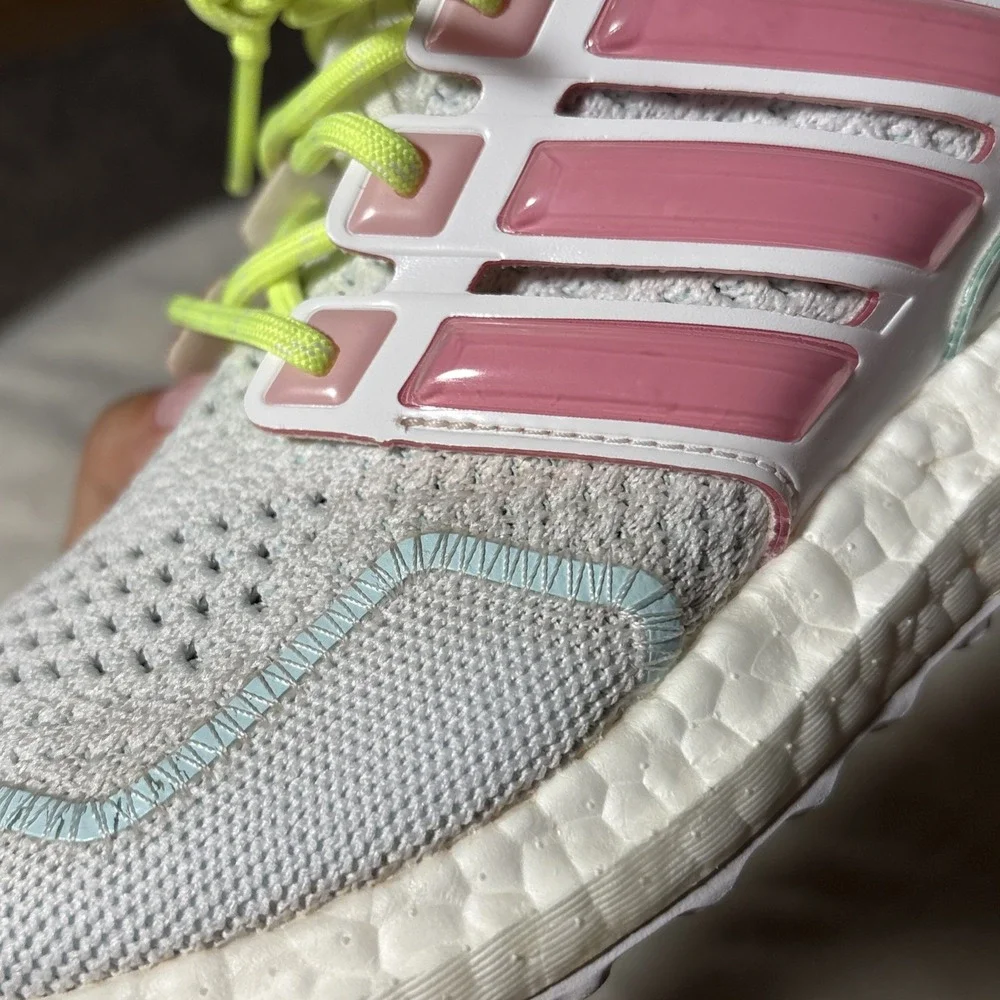 WOMEN'S ADIDAS ULTRABOOST 1.0 NEON W RUNNING‎ SHOES SIZE 7.5 WHITE PINK ID5949